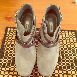 Guess boots